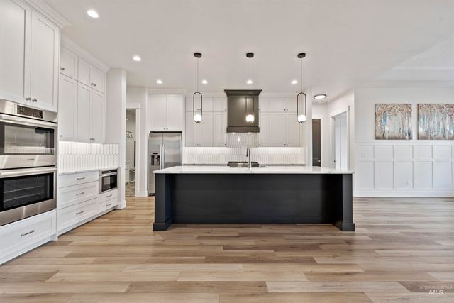 6299 W Biathlon St, Eagle, ID 83616