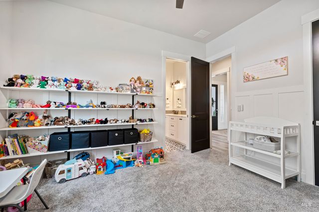 6299 W Biathlon St, Eagle, ID 83616