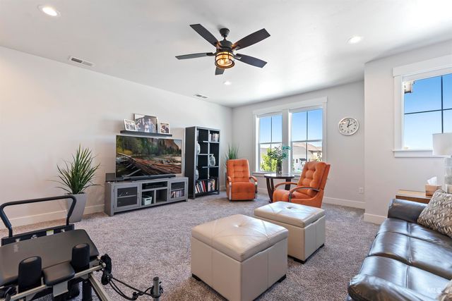 6299 W Biathlon St, Eagle, ID 83616