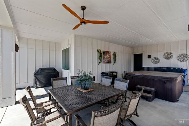 6299 W Biathlon St, Eagle, ID 83616