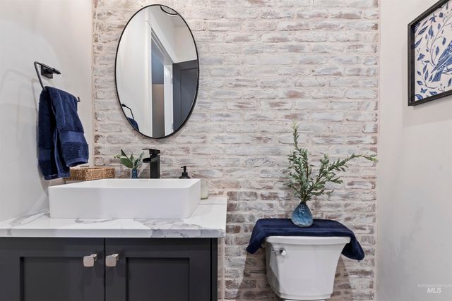 6299 W Biathlon St, Eagle, ID 83616