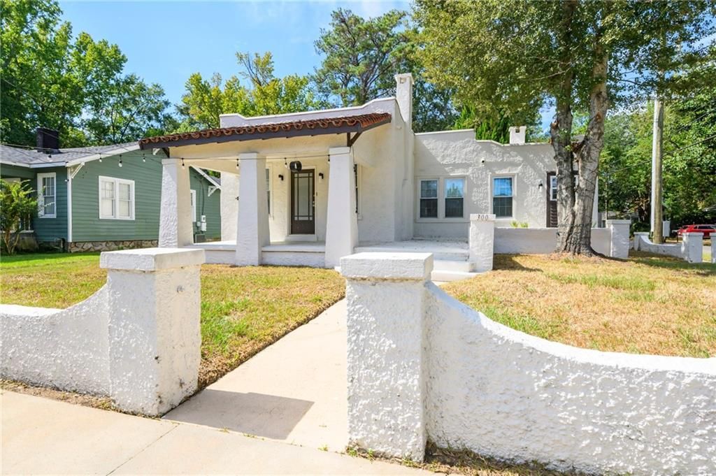 300 Dexter Avenue, Mobile, AL 36604 — exterior