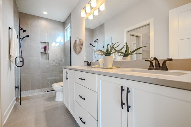 4657 177th Street, Urbandale, IA 50323