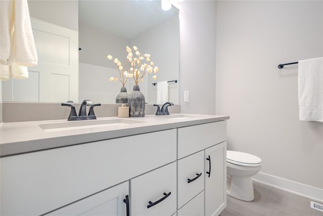 4657 177th Street, Urbandale, IA 50323