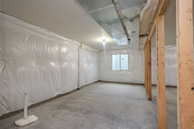 4657 177th Street, Urbandale, IA 50323