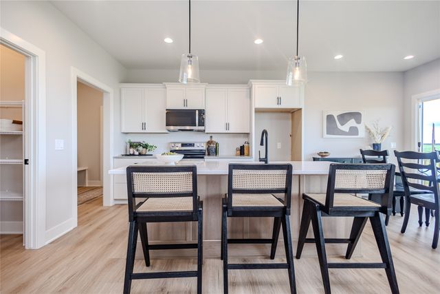 4657 177th Street, Urbandale, IA 50323