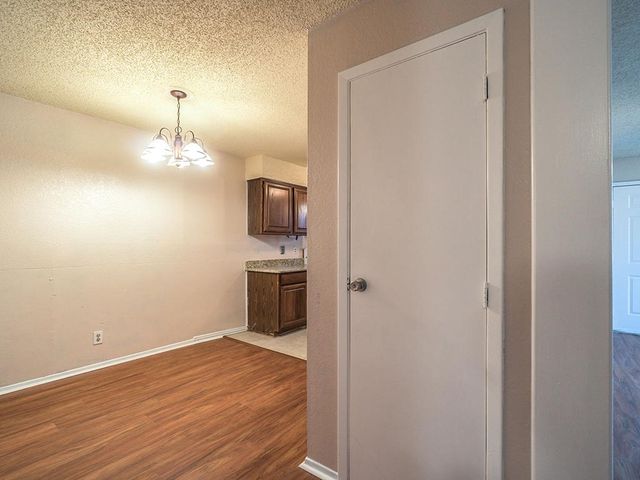 509 S Hastings Street, Irving, TX 75060