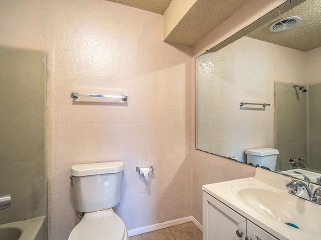 509 S Hastings Street, Irving, TX 75060
