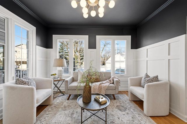 5453 N Shoreland AVENUE, Whitefish Bay, WI 53217