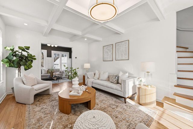 5453 N Shoreland AVENUE, Whitefish Bay, WI 53217