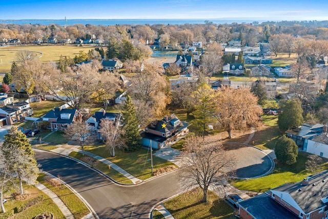 768 CHESTNUT STREET, Neenah, WI 54956