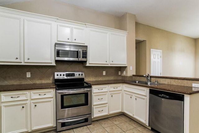 131 Golfview Drive, Conroe, TX 77356