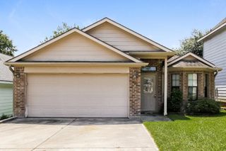131 Golfview Drive, Conroe, TX 77356