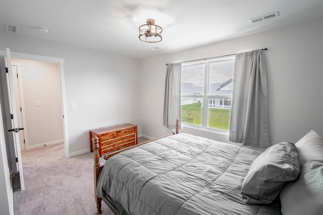 18217 Alpine Drive, Clive, IA 50325