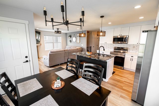18217 Alpine Drive, Clive, IA 50325