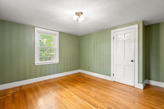 13 Whitcomb Ave, Hingham, MA 02043