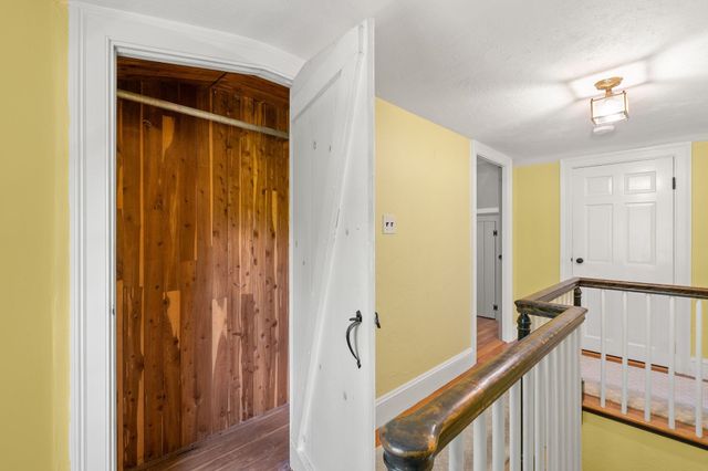13 Whitcomb Ave, Hingham, MA 02043