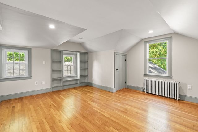 13 Whitcomb Ave, Hingham, MA 02043