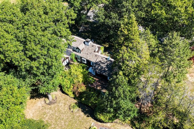 13 Whitcomb Ave, Hingham, MA 02043