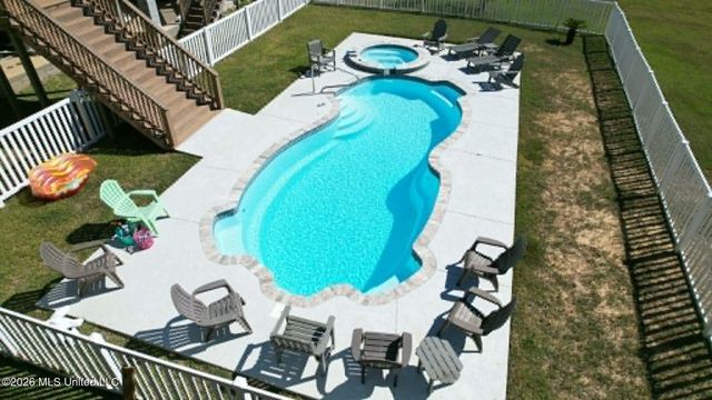 10565 Shorecrest Road, Biloxi, MS 39532