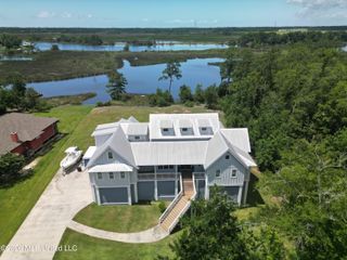 10565 Shorecrest Road, Biloxi, MS 39532