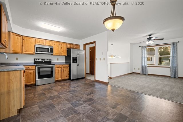 5027 Dolores Drive, Cross Lanes, WV 25313