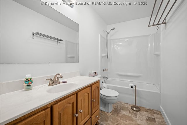 5027 Dolores Drive, Cross Lanes, WV 25313