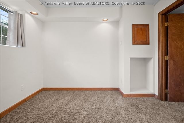 5027 Dolores Drive, Cross Lanes, WV 25313