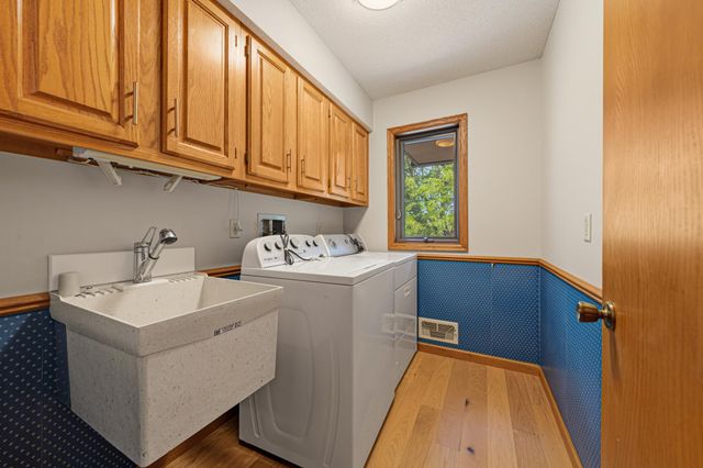 14613 Carriage Lane, Burnsville, MN 55306