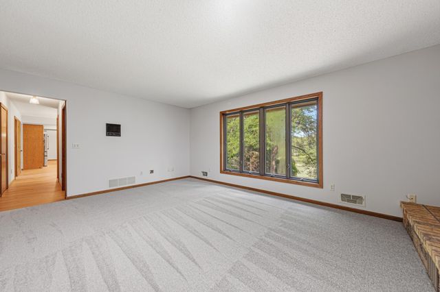 14613 Carriage Lane, Burnsville, MN 55306