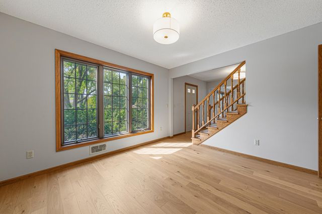 14613 Carriage Lane, Burnsville, MN 55306