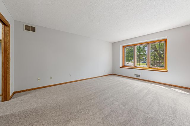 14613 Carriage Lane, Burnsville, MN 55306