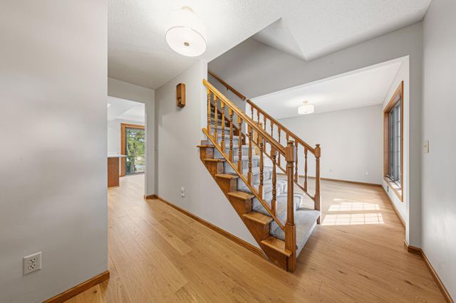 14613 Carriage Lane, Burnsville, MN 55306