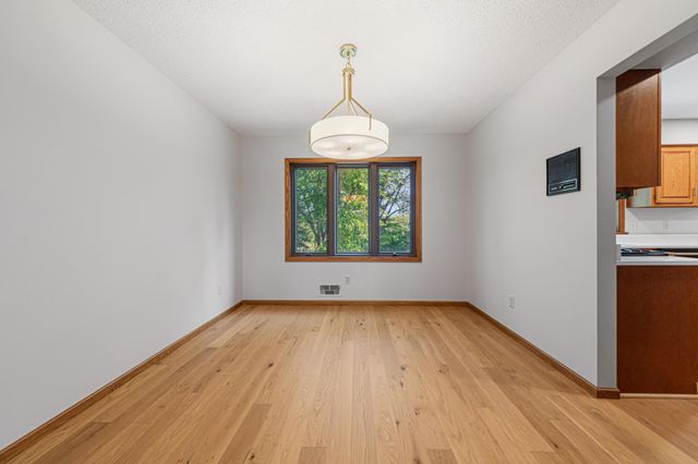 14613 Carriage Lane, Burnsville, MN 55306