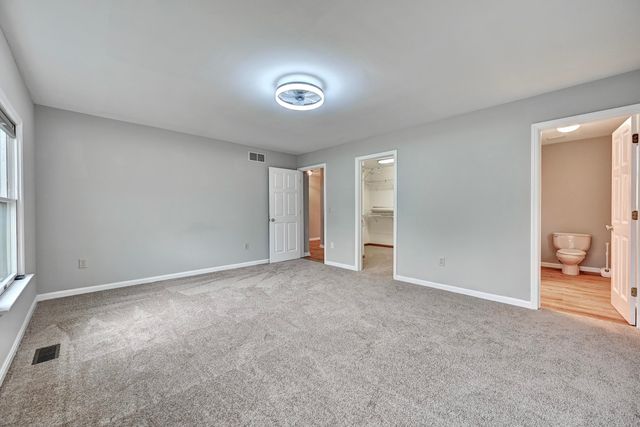 2232 Amsterdam Road, Villa Hills, KY 41017