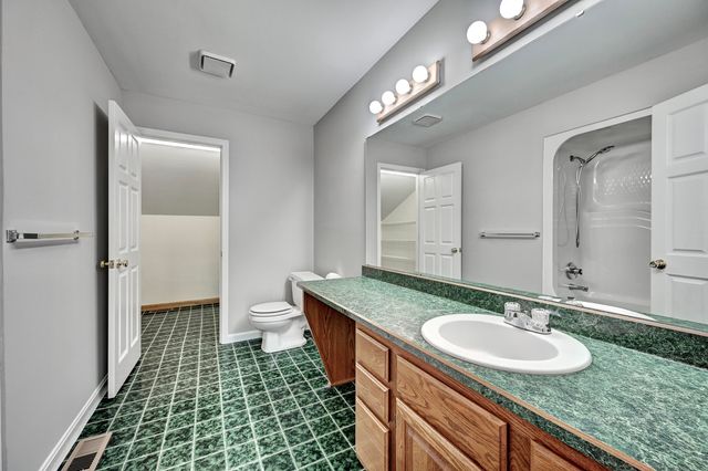 2232 Amsterdam Road, Villa Hills, KY 41017