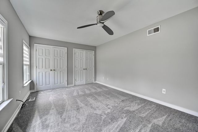 2232 Amsterdam Road, Villa Hills, KY 41017