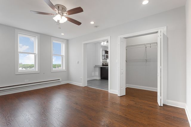 5860 N Kenmore Avenue 802, Chicago, IL 60660