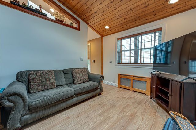 720 Farmers Avenue, Bellmore, NY 11710