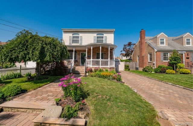 720 Farmers Avenue, Bellmore, NY 11710