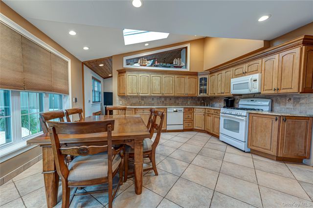 720 Farmers Avenue, Bellmore, NY 11710