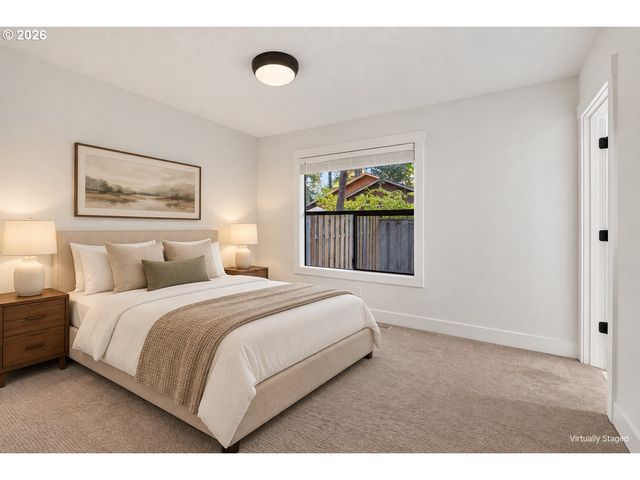 3745 DIVISION Ct, Lake Oswego, OR 97035