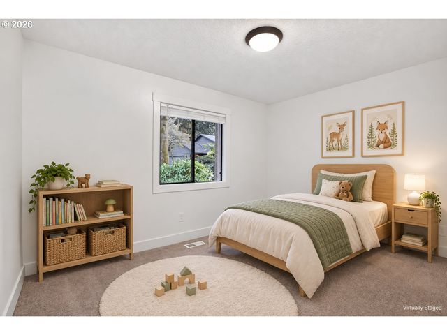 3745 DIVISION Ct, Lake Oswego, OR 97035