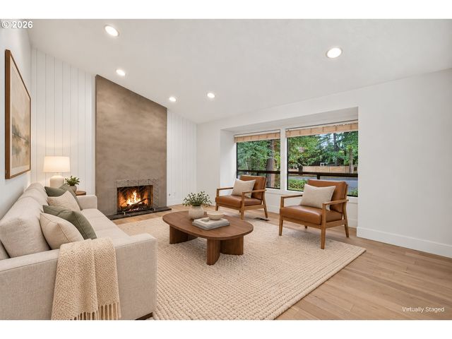 3745 DIVISION Ct, Lake Oswego, OR 97035