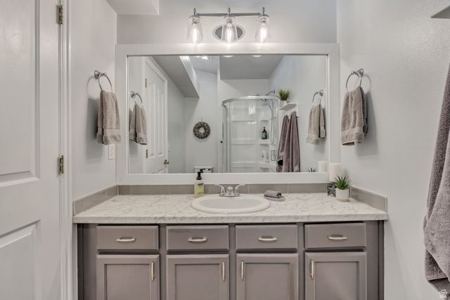 4050 S EDITH GROVE LN, West Valley City, UT 84120