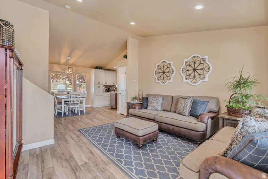 Image 4 of property listing at 4050 S EDITH GROVE LN, West Valley City, UT 84120