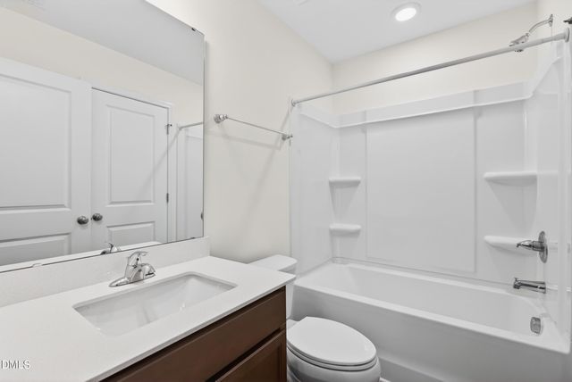 835 Golden Plum Lane, Zebulon, NC 27597