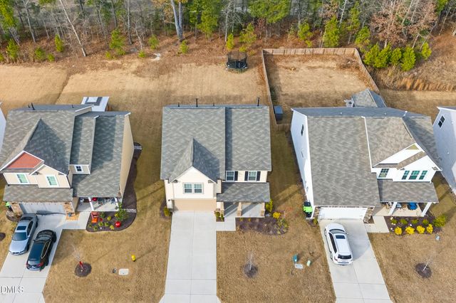 835 Golden Plum Lane, Zebulon, NC 27597