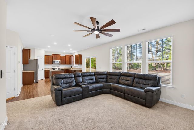 835 Golden Plum Lane, Zebulon, NC 27597