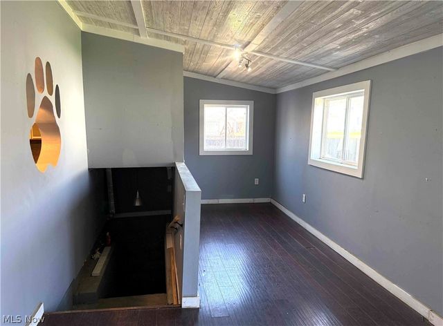 425 Second Street, Brewster, OH 44613